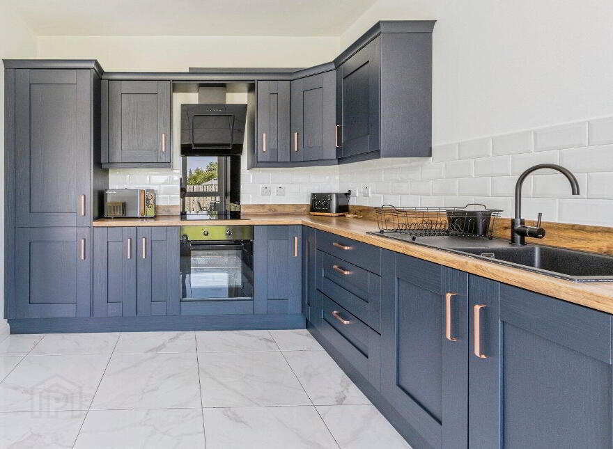 42 Balmoral Road, Bangor, BT19 7XA