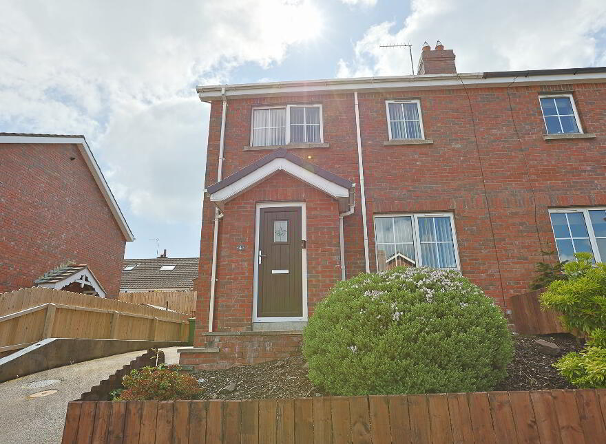 4 Barban Court, Dromore, BT25 1QA photo