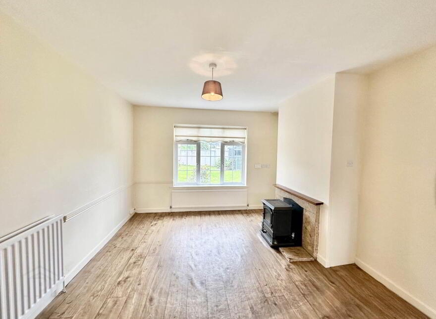 Limerick Road, Charleville, P56PT35