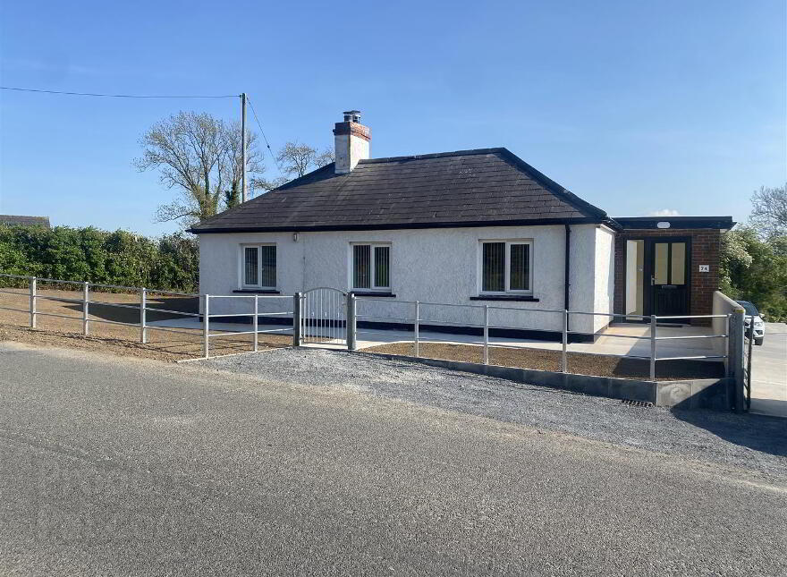 74 Laurelvale Road, Laurelvale, Tandragee, BT62 2LE photo