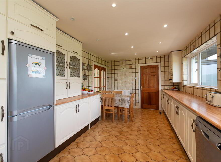 252a & 252b Castlewellan Road, Banbridge, BT32 3SF