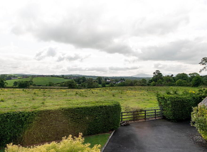 252a & 252b Castlewellan Road, Banbridge, BT32 3SF