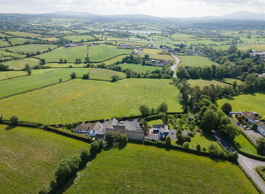 252a & 252b Castlewellan Road, Banbridge, BT32 3SF