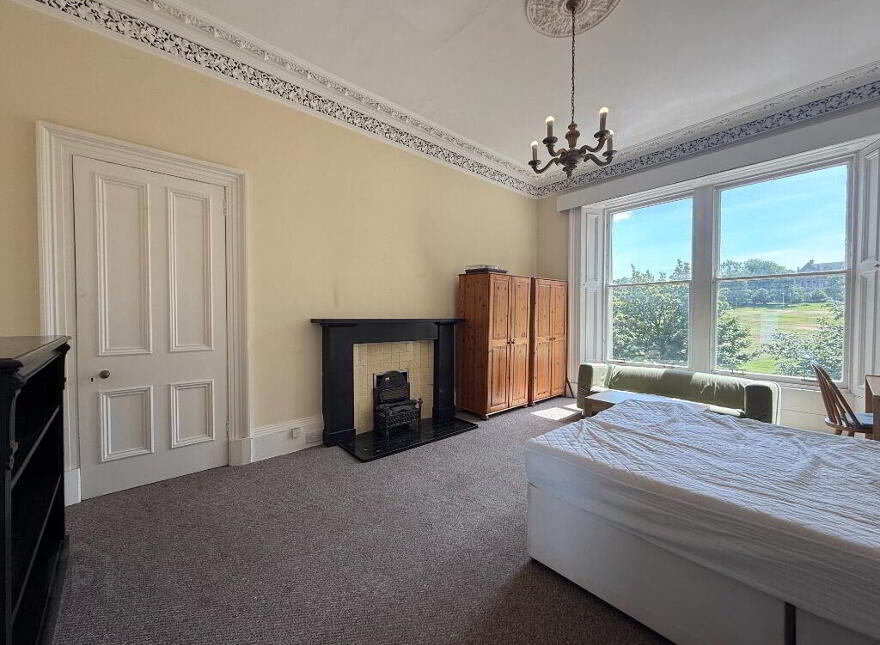 7 Glengyle Terrace, Bruntsfield, Edinburgh, EH3 9LL