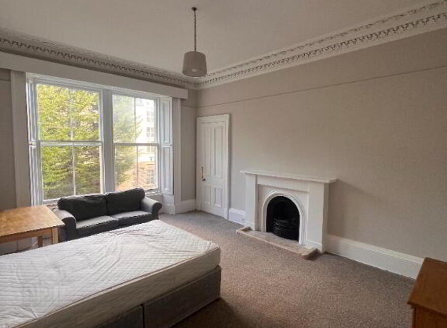 7 Glengyle Terrace, Bruntsfield, Edinburgh, EH3 9LL