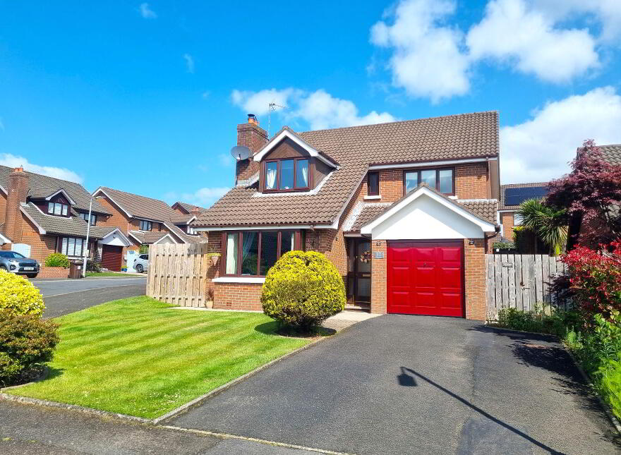 37 Kirkwoods Park, Lisburn, BT28 3RR photo