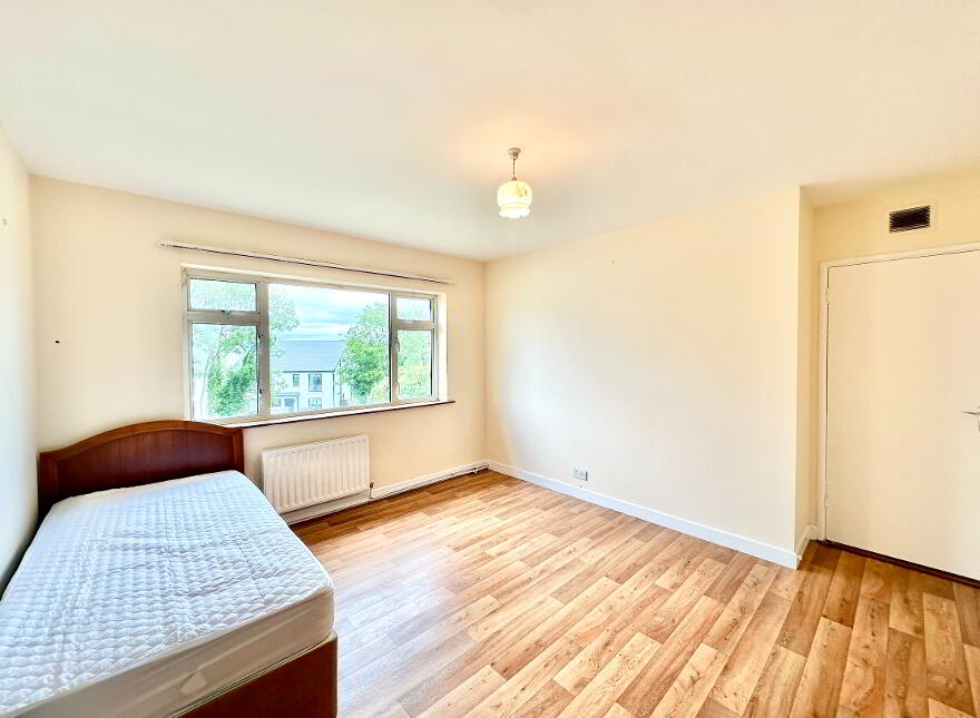 1 The Park, Broomscourt, Charleville, P56A704
