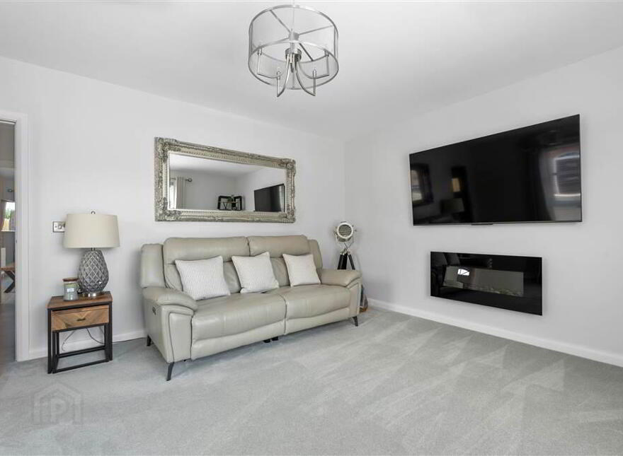 1 The Hollies, Ballymena, BT42 2HR