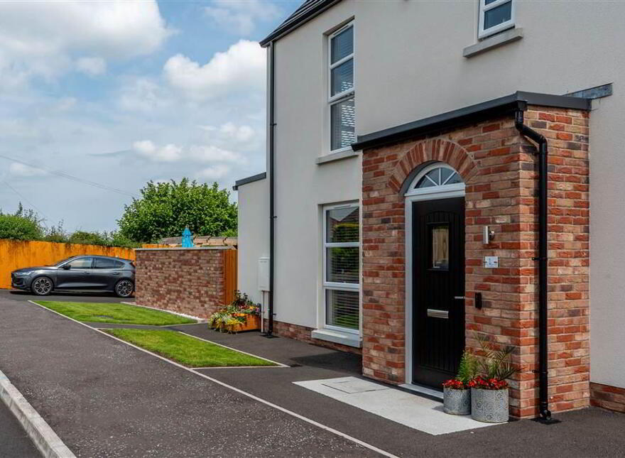 1 The Hollies, Ballymena, BT42 2HR