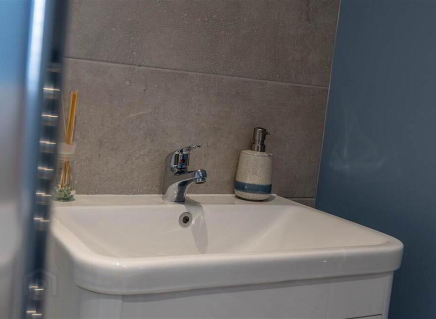 1 The Hollies, Ballymena, BT42 2HR