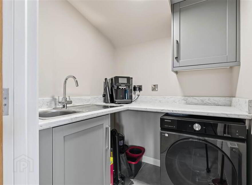 1 The Hollies, Ballymena, BT42 2HR