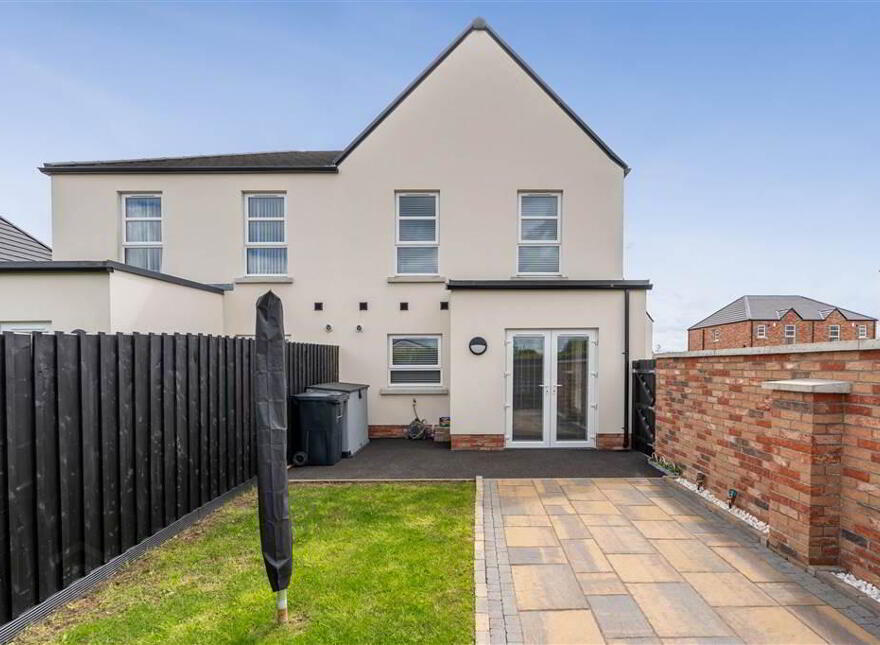 1 The Hollies, Ballymena, BT42 2HR