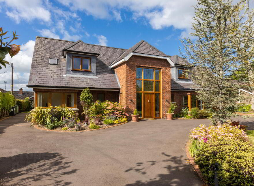 74 Carnreagh, Hillsborough, BT26 6LJ photo