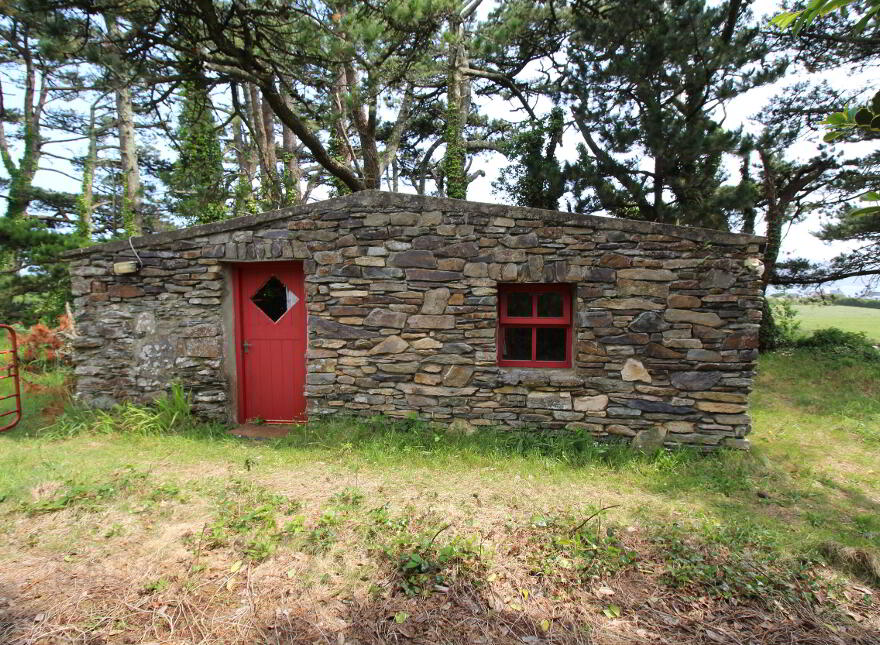 Caher, Kilcrohane, P75Y159