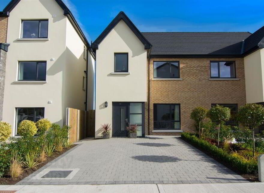 46 Fairways Gardens, Dublin Road, Dundalk, A91XD6P photo