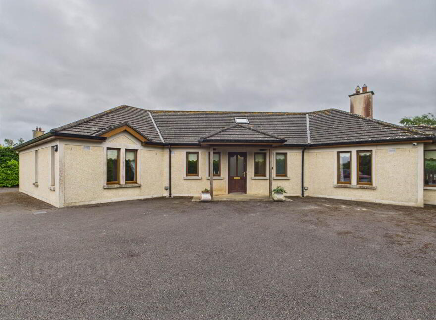 4 Cluain Laigheann, Athy, R14DC42 photo