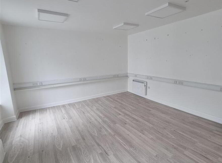 84 O Connell, Dungarvan, X35C990