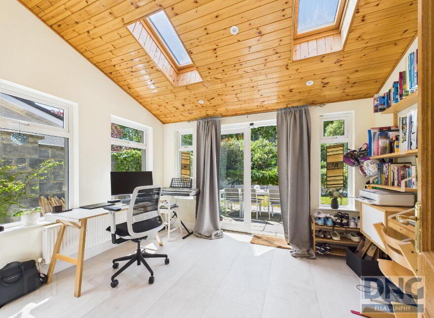 9 The Grange, Dunningstown Road, R95
