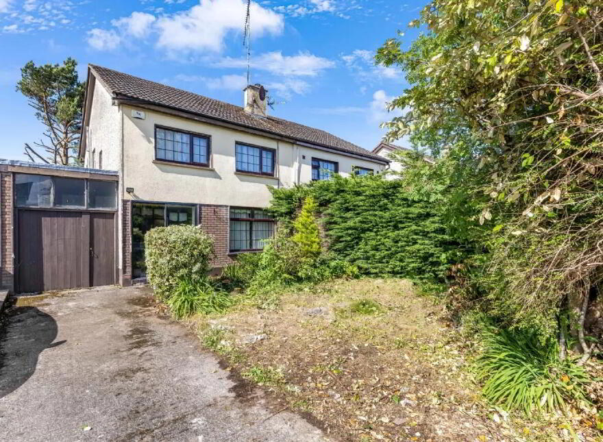 10 Pinebrook, Trim, C15DR63 photo
