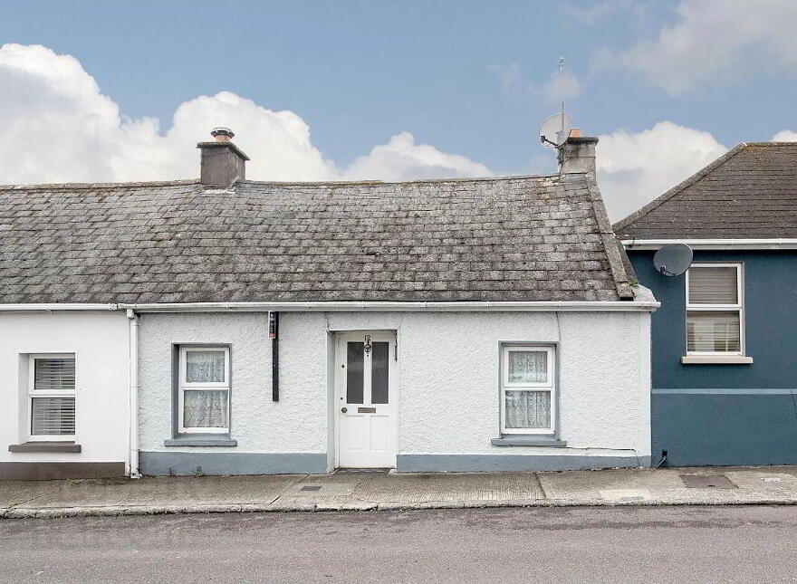 12 Sarsfield St, Abbeyside, Dungarvan, X35V093 photo