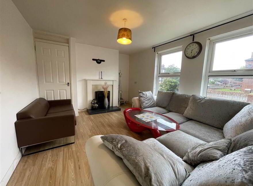 1 Vulcan Gardens, Belfast, BT5 4TU