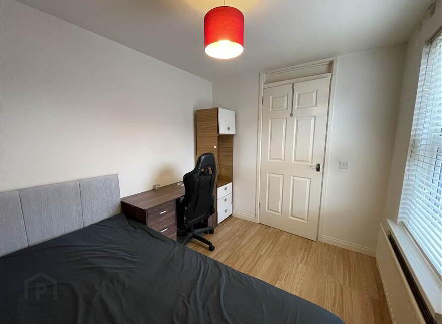 1 Vulcan Gardens, Belfast, BT5 4TU