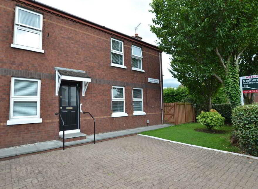 1 Vulcan Gardens, Belfast, BT5 4TU photo