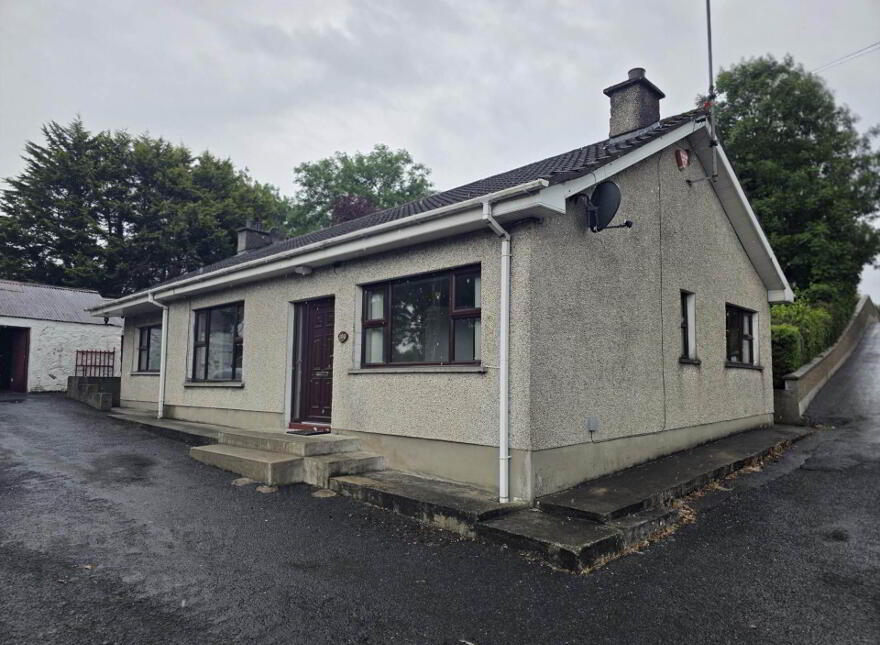 100 Dublin Road, Newry, BT35 8QP photo