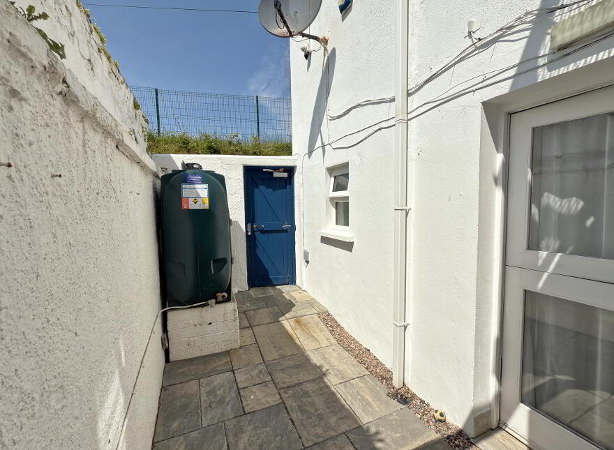 50 Eglinton Street, Portrush, BT56 8DY
