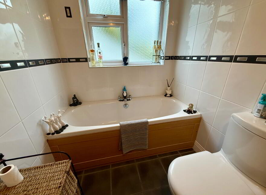 8 Dunhugh Manor, Victoria Road, L’derry, BT47 2TG