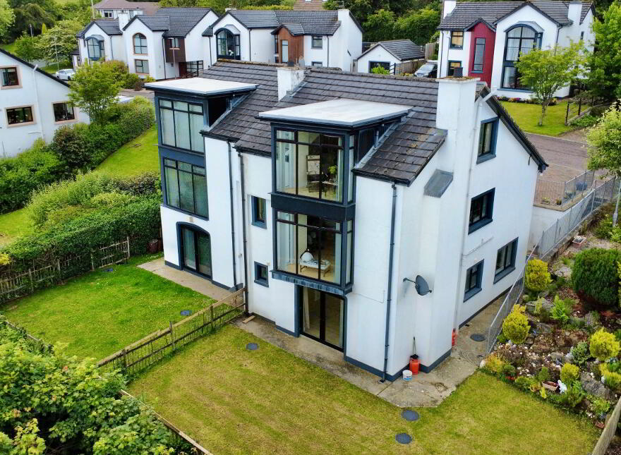 8 Dunhugh Manor, Victoria Road, L’derry, BT47 2TG