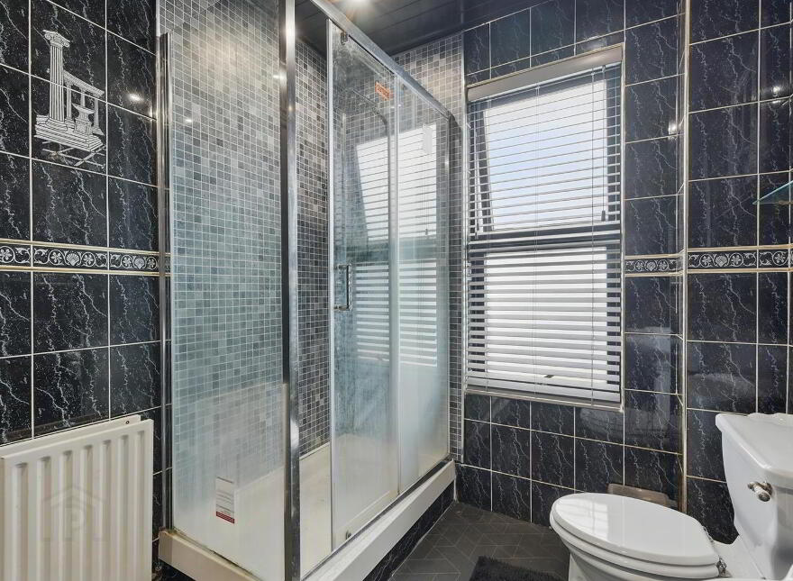 18 Collingwood Avenue, Belfast, BT7 1QT