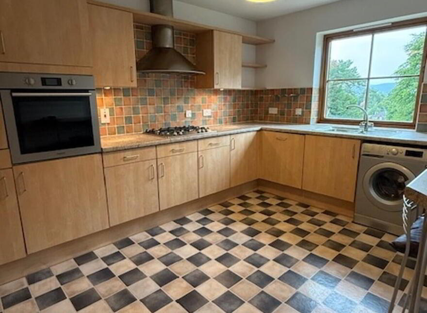 35 Danesfort, Malone, Belfast, BT9 5QL