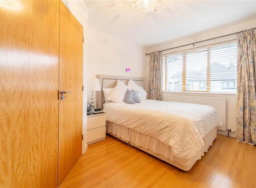 6 Cove Hollow, Groomsport, BT19 6HT