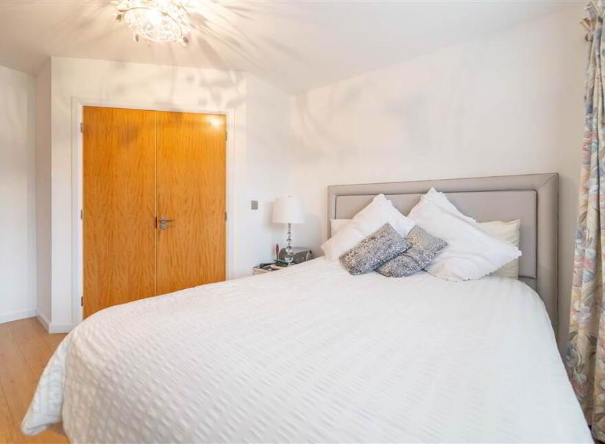 6 Cove Hollow, Groomsport, BT19 6HT