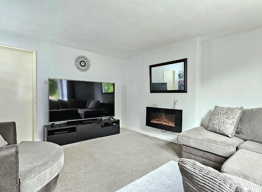 26 Whinfield Walk, Carrickfergus, BT38 8HL