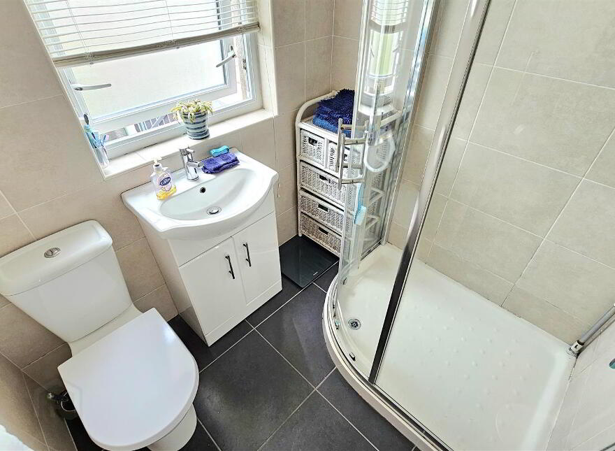 26 Whinfield Walk, Carrickfergus, BT38 8HL
