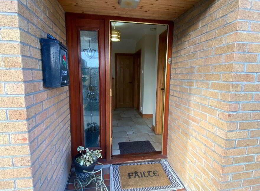 30a Waterloo Gardens, Antrim Road, Belfast, BT15 4EY
