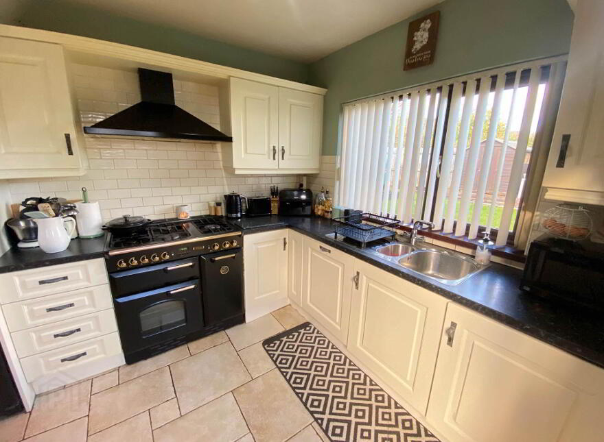 30a Waterloo Gardens, Antrim Road, Belfast, BT15 4EY