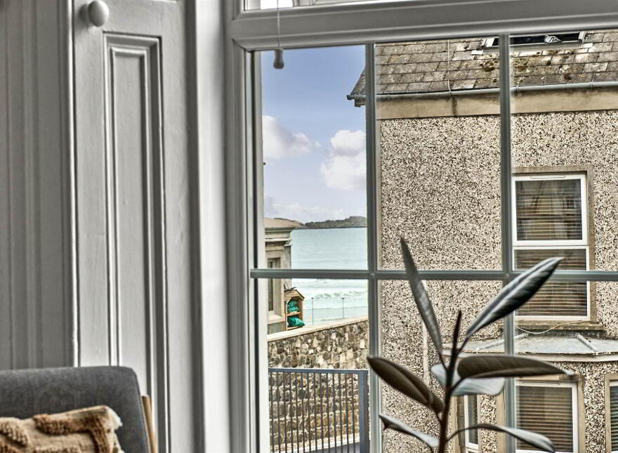 Apt 3, 64 Causeway Street, Portrush, BT56 8AD