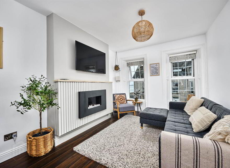 Apt 3, 64 Causeway Street, Portrush, BT56 8AD