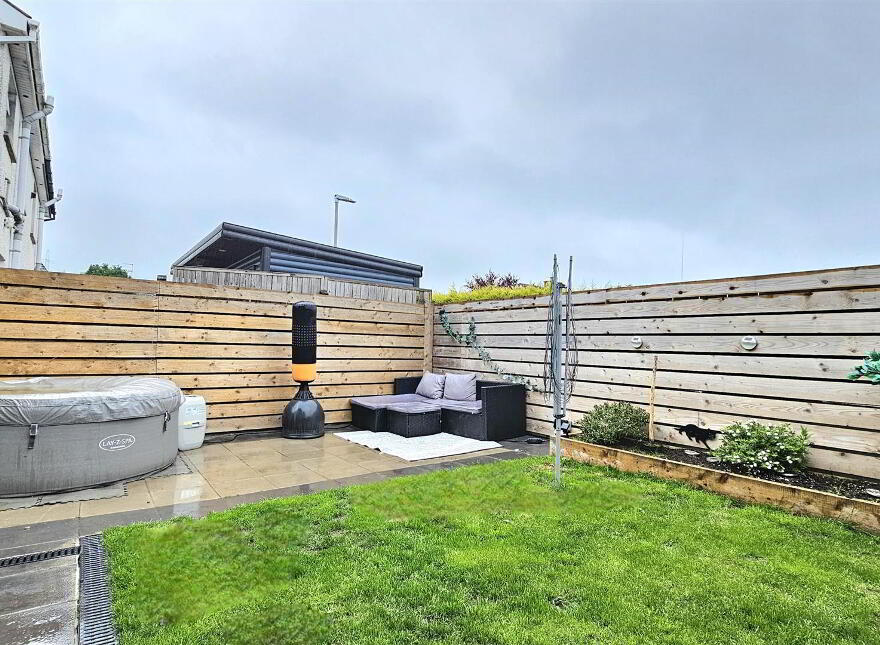 6 Bessfield Close, Carrickfergus, BT38 7BW