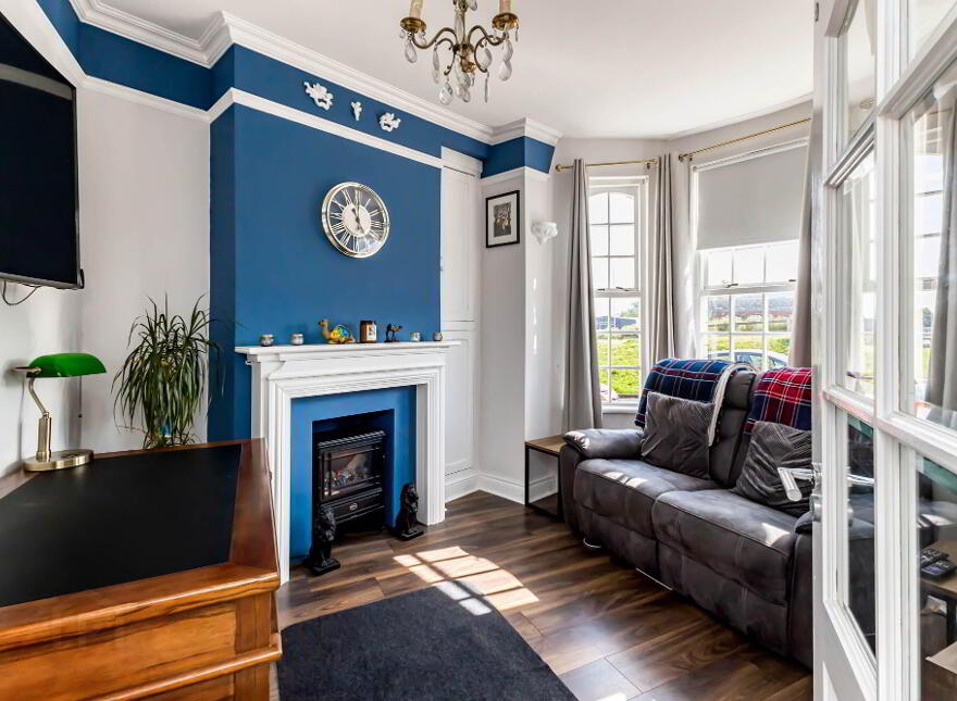 3 Victoria Crescent, Lisburn, BT27 4TG