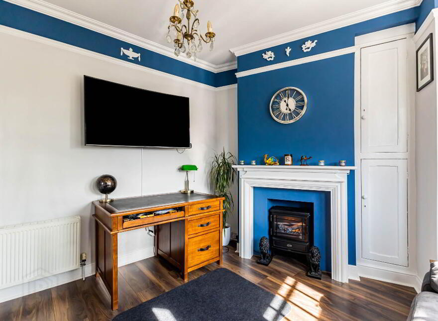 3 Victoria Crescent, Lisburn, BT27 4TG