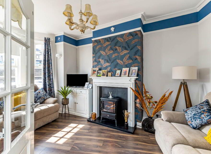 3 Victoria Crescent, Lisburn, BT27 4TG
