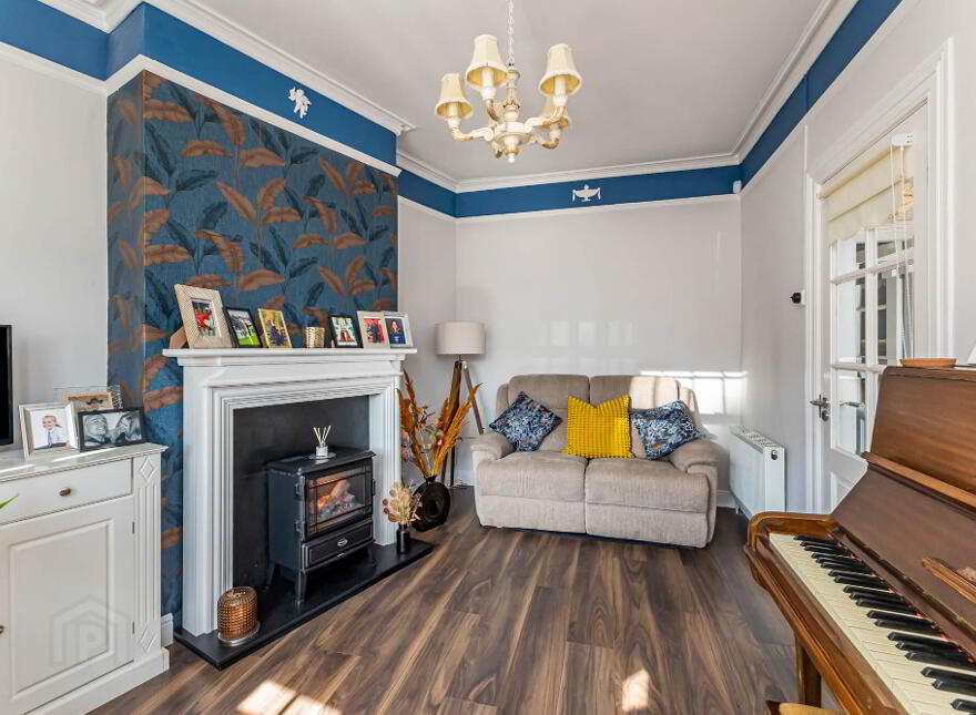 3 Victoria Crescent, Lisburn, BT27 4TG