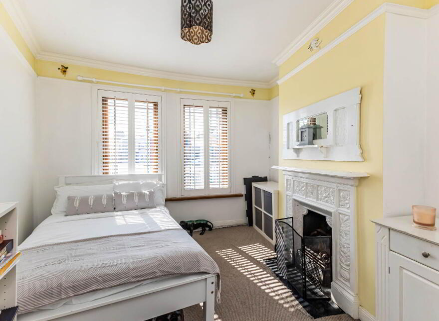 3 Victoria Crescent, Lisburn, BT27 4TG