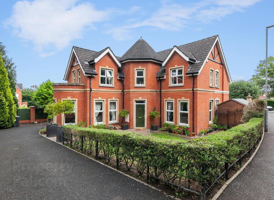 3 Fortwilliam Demesne, Belfast, BT15 4FD photo