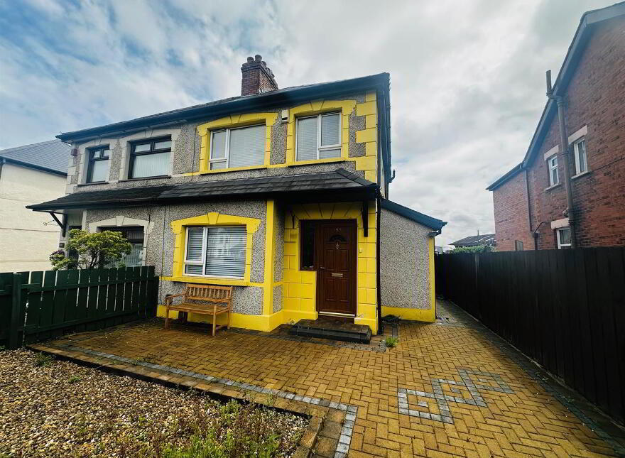 165 Shore Road, Whitehouse, Newtownabbey, BT37 9SZ photo