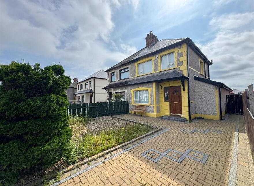 165 Shore Road, Whitehouse, Newtownabbey, BT37 9SZ photo